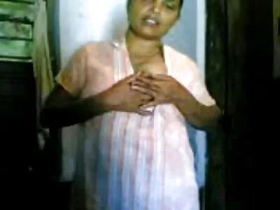 புஸ்ஸி ஃபீஸ்ட் வீடியோ (ஜூலியா ஆன், பிரிட்னி அம்பர், சம்மர் பிரியல்)