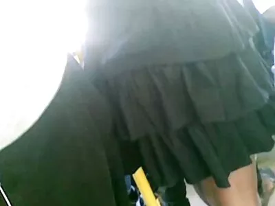 அரியானா கிராண்ட் ஈரமான மற்றும் காட்டு