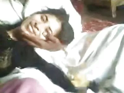 ரேச்சல் ஸ்டார் & சார்லஸ் டேரா அண்டை விவகாரத்தில்